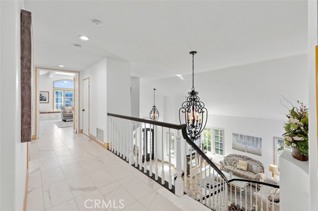 21221 Hillsdale, Huntington Beach CA: https://media.crmls.org/medias/6b62c8b9-8666-47c0-a1f7-c8a520164a38.jpg