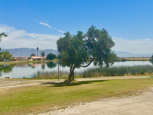 44040 Shadow Way, Desert Center CA: https://media.crmls.org/medias/6b638e3d-e399-4bd3-b1d7-c8b3b982b325.jpg