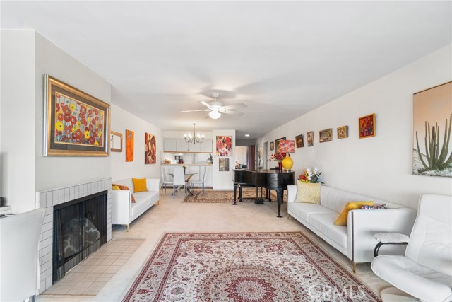 4505 California Avenue, Long Beach CA: https://media.crmls.org/medias/6b63e020-7105-4e48-bf19-5e58334efaa8.jpg
