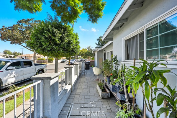 Detail Gallery Image 18 of 22 For 7010 San Vincente, Paramount,  CA 90723 - – Beds | – Baths