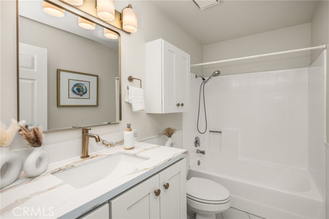 Image 43 of 63 For 28871 Oakview