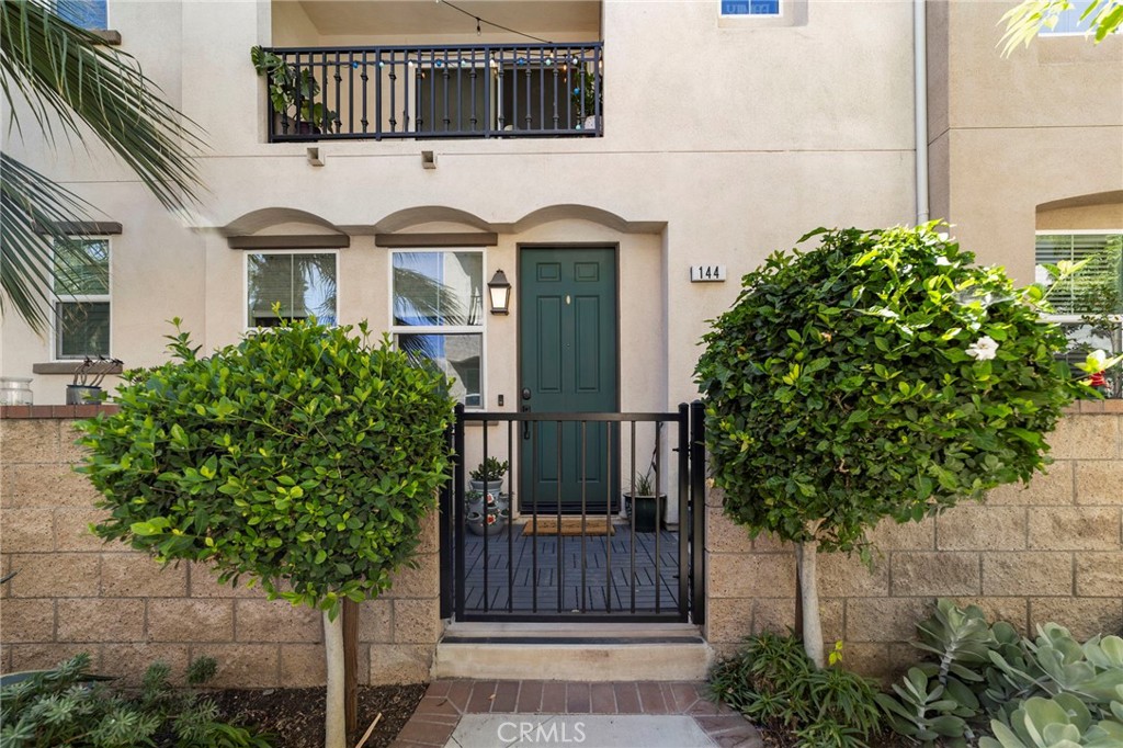 144 Royal Way