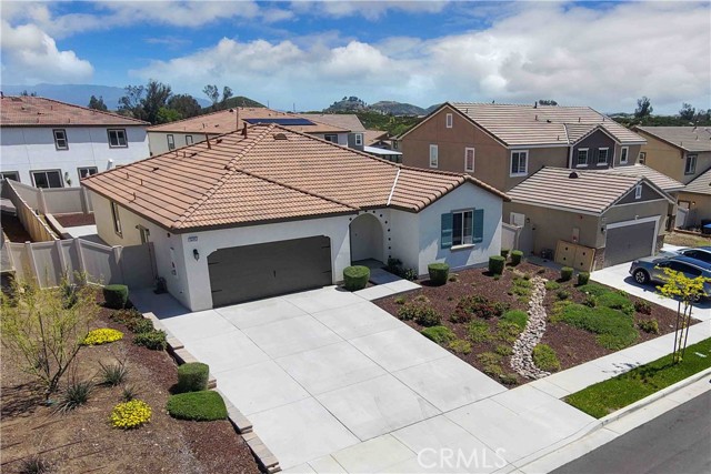 Detail Gallery Image 1 of 33 For 34352 Falls View Way, Murrieta,  CA 92563 - 3 Beds | 2 Baths