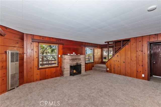 Detail Gallery Image 11 of 47 For 617 Acacia, Crestline,  CA 92325 - 5 Beds | 3 Baths