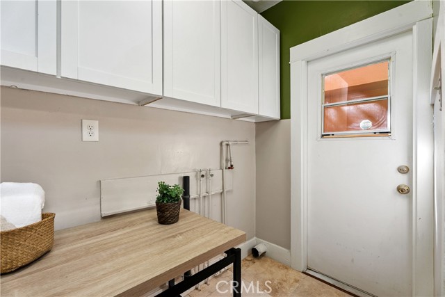 Detail Gallery Image 12 of 33 For 2820 E Colorado St, Long Beach,  CA 90814 - 2 Beds | 1 Baths