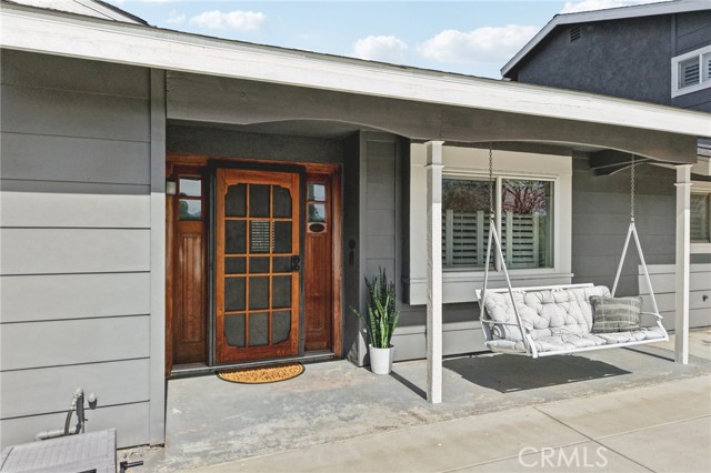 Detail Gallery Image 5 of 56 For 2821 Riding Ring, Norco,  CA 92860 - 7 Beds | 4 Baths