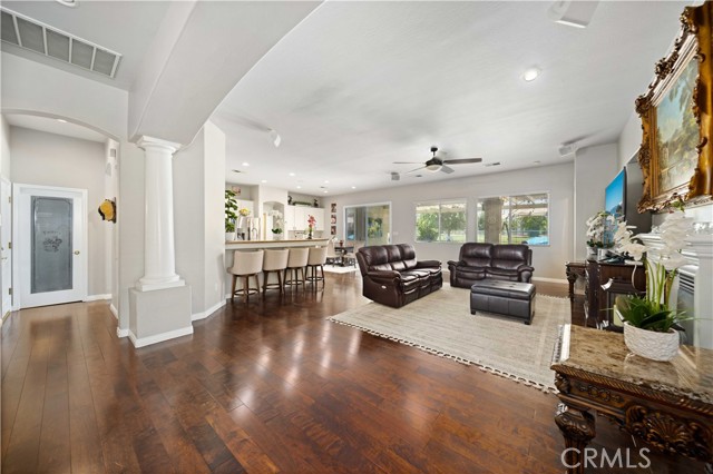 9403 Big Bear Lake Court, Bakersfield CA: https://media.crmls.org/medias/6b665cdf-a7aa-43ad-97ed-0fc24d819c3b.jpg