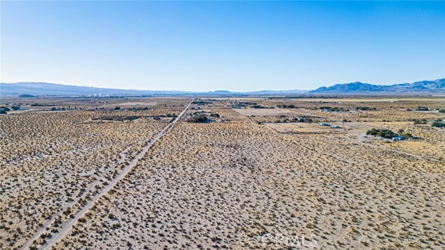 46300 Palos Verdes Road, Newberry Springs CA: https://media.crmls.org/medias/6b66e54c-ab1a-4e29-a3b3-5b43afa8ef25.jpg