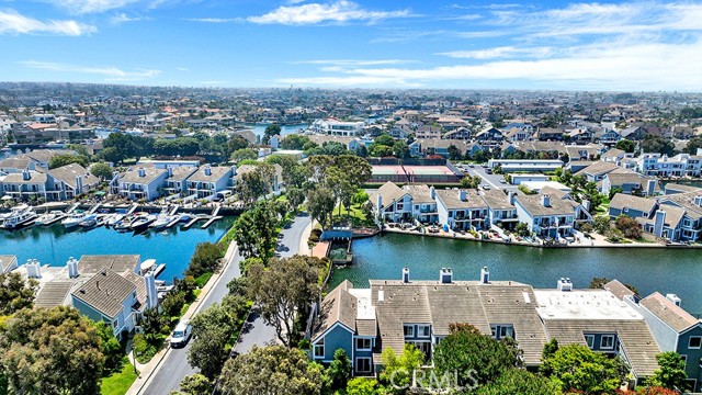 Detail Gallery Image 40 of 63 For 3842 Montego Dr, Huntington Beach,  CA 92649 - 4 Beds | 3 Baths
