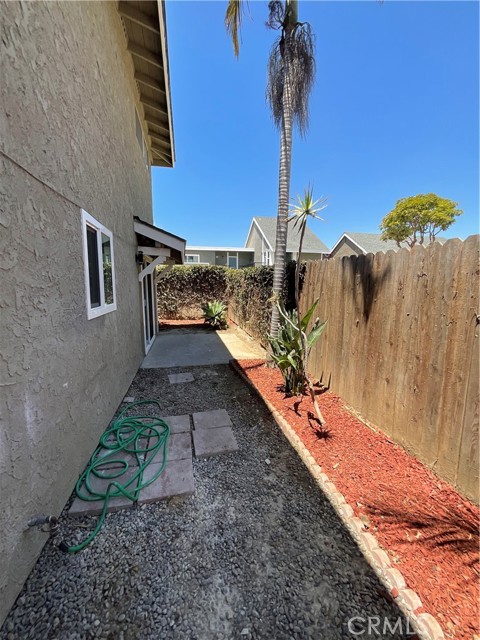 Detail Gallery Image 19 of 20 For 16862 Green Ln #2,  Huntington Beach,  CA 92649 - 1 Beds | 1 Baths