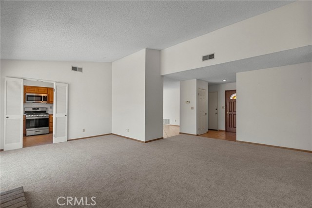 25530 Meadow Mont Street, Valencia CA: https://media.crmls.org/medias/6b67974f-5251-4aaa-844f-f5b6b933c703.jpg