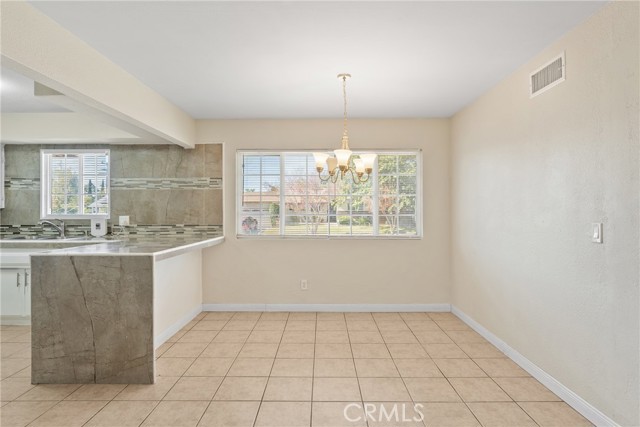 Detail Gallery Image 6 of 19 For 907 N Clifford Ave, Rialto,  CA 92376 - 3 Beds | 2 Baths