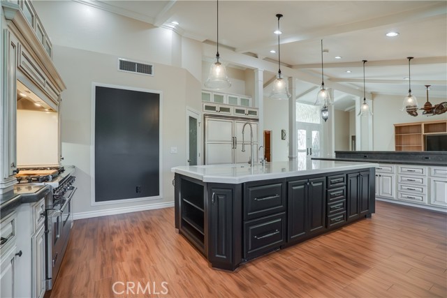 5660 Via San Jacinto, Riverside CA: https://media.crmls.org/medias/6b681cae-ab05-47d2-ae04-f0ccda059925.jpg