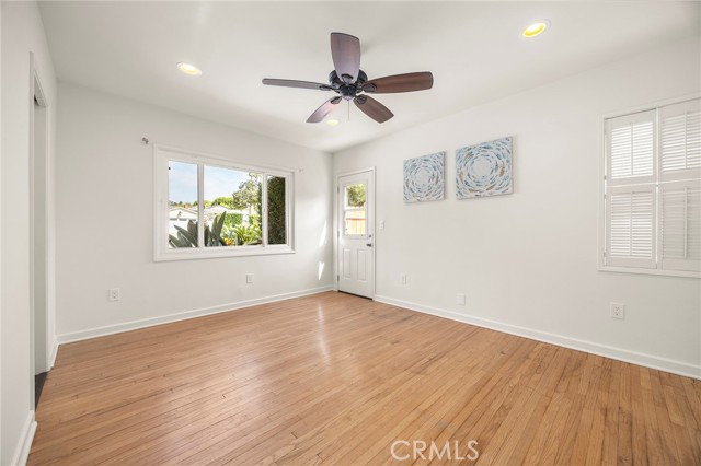 Detail Gallery Image 25 of 44 For 804 E Glenwood, Fullerton,  CA 92831 - 5 Beds | 3/1 Baths