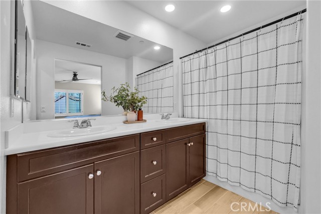 1251 Pequeno Corte, San Jacinto, CA 92582 photo 17