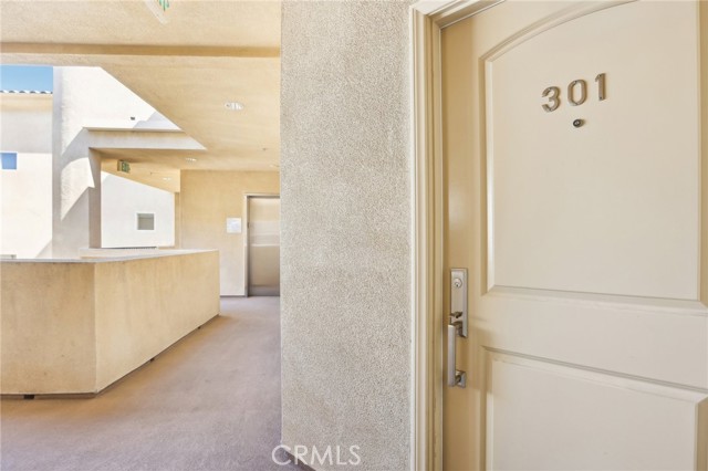 Detail Gallery Image 3 of 41 For 14343 Burbank Bld #301,  Sherman Oaks,  CA 91401 - 3 Beds | 2 Baths