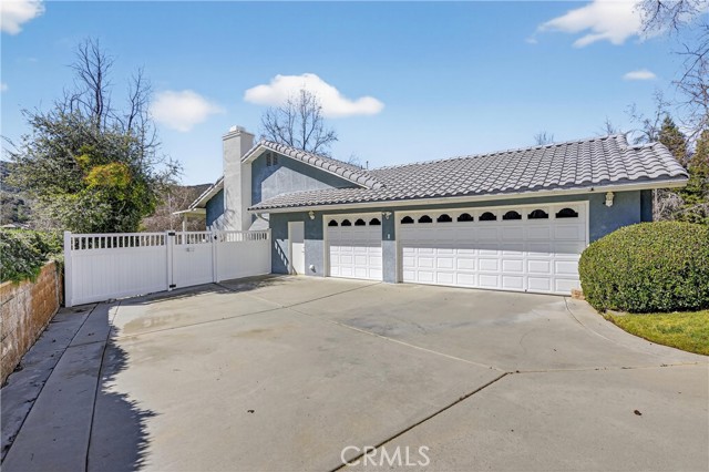 Detail Gallery Image 2 of 56 For 37321 Ironwood Dr, Yucaipa,  CA 92399 - 4 Beds | 3/1 Baths