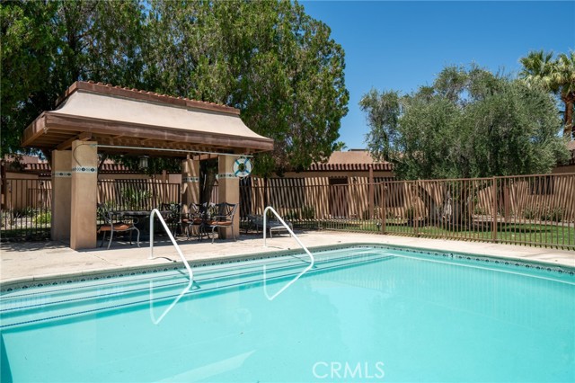 Detail Gallery Image 4 of 27 For 73600 San Gorgonio Way, Palm Desert,  CA 92260 - – Beds | – Baths