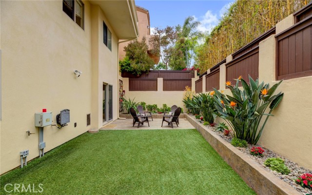 Detail Gallery Image 48 of 62 For 504 N Juanita Ave #B,  Redondo Beach,  CA 90277 - 3 Beds | 2/1 Baths