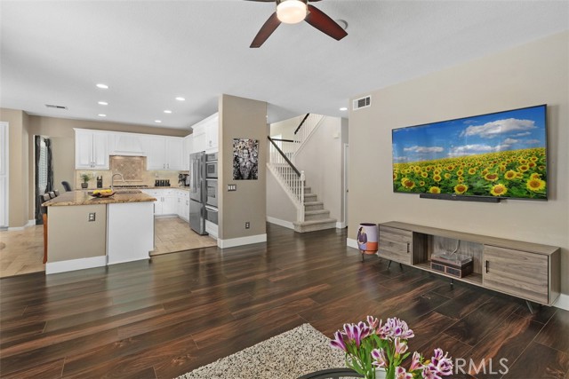 Detail Gallery Image 18 of 61 For 38220 Calle Cipres, Murrieta,  CA 92562 - 4 Beds | 3 Baths