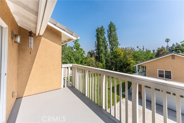 1377 Knoll Road, Redlands CA: https://media.crmls.org/medias/6b6b3ae7-11e6-46ad-9bf1-c715c20db826.jpg