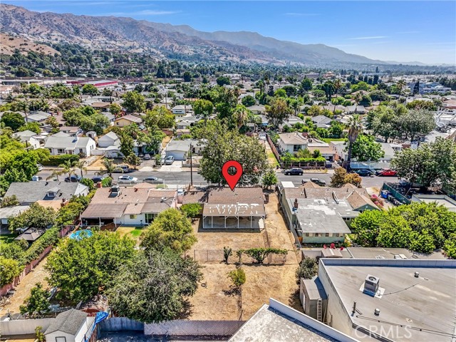 7607 Greg Avenue, Sun Valley CA: https://media.crmls.org/medias/6b6b5d24-0e13-4685-beab-12b05d3c844f.jpg