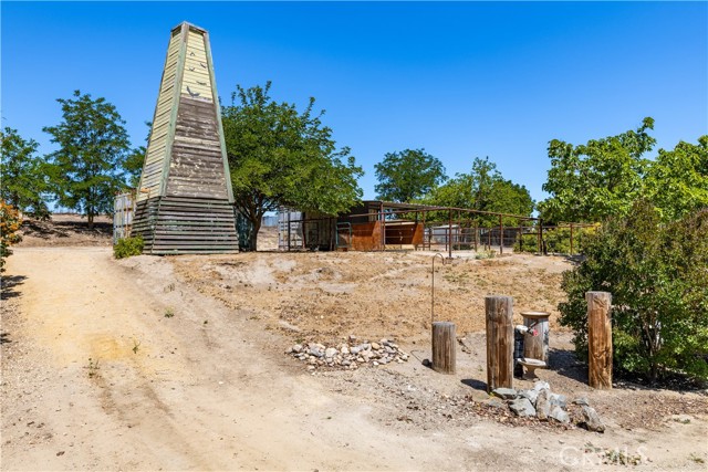 5825 Deer Creek Way, Paso Robles CA: https://media.crmls.org/medias/6b6b8acd-1ff8-4f04-8c85-88104464c885.jpg