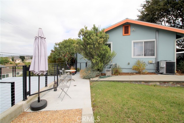 Detail Gallery Image 3 of 22 For 2930 Adkins Ave, Los Angeles,  CA 90032 - 3 Beds | 2 Baths