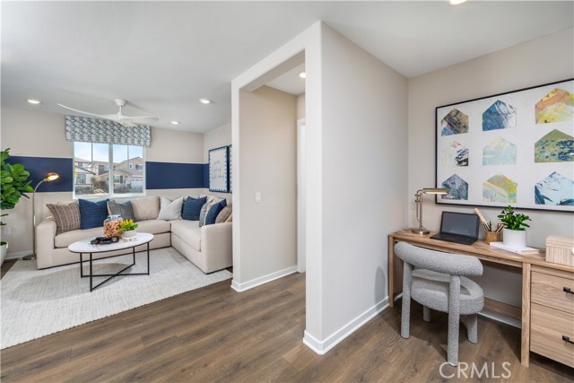 Detail Gallery Image 8 of 11 For 9559 Silverstein Dr, Riverside,  CA 92508 - 4 Beds | 3 Baths