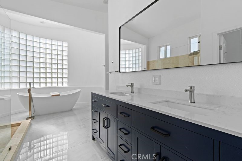 MLS #OC26162895 image #28