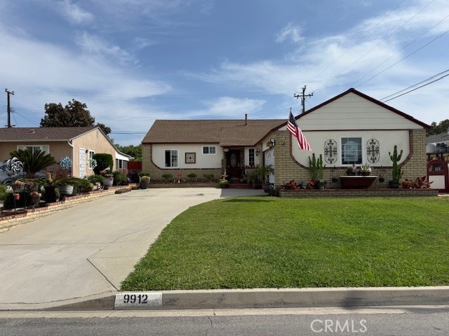 9912 Muroc Street, Bellflower CA: https://media.crmls.org/medias/6b6d36b5-1471-4c16-9bc1-f4798161bc3f.jpg