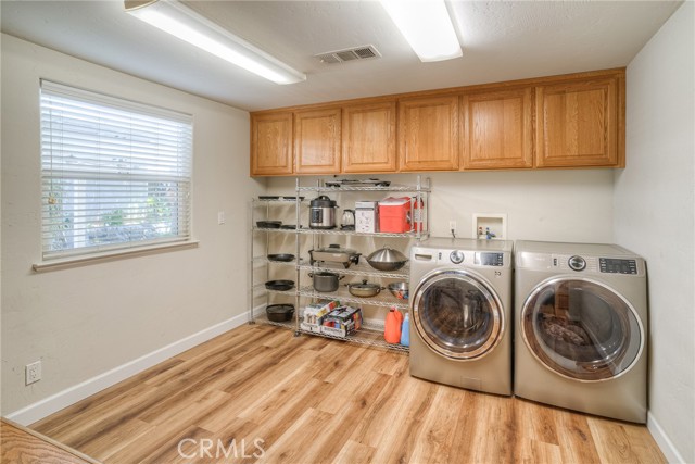 6060 Miners Ranch Road, Oroville CA: https://media.crmls.org/medias/6b6d77da-cc3f-4b38-a34d-e156346a6c96.jpg