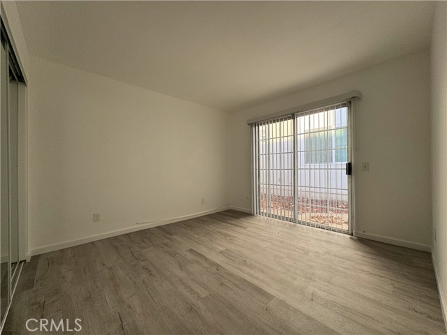 Detail Gallery Image 15 of 22 For 19351 Strathern, Reseda,  CA 91335 - 4 Beds | 2 Baths