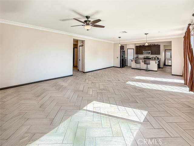 Image 10 of 49 For 458 Edgewood Drive