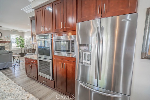 Detail Gallery Image 17 of 53 For 23321 Cuestport Dr, Valencia,  CA 91354 - 5 Beds | 4 Baths