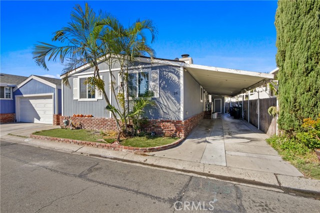 Detail Gallery Image 2 of 25 For 320 N Park Vista #26, Anaheim,  CA 92806 - 3 Beds | 2 Baths