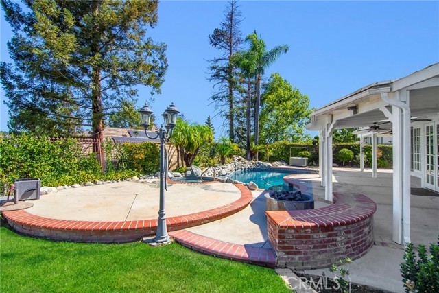 29423 Bertrand photo 29
