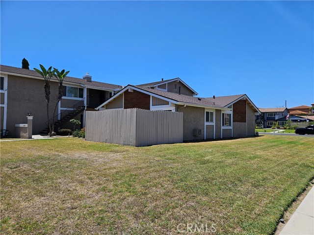 12621 Adelle Street, Garden Grove CA: https://media.crmls.org/medias/6b6f149e-1c2f-4ace-b3b1-71f1f35040a4.jpg