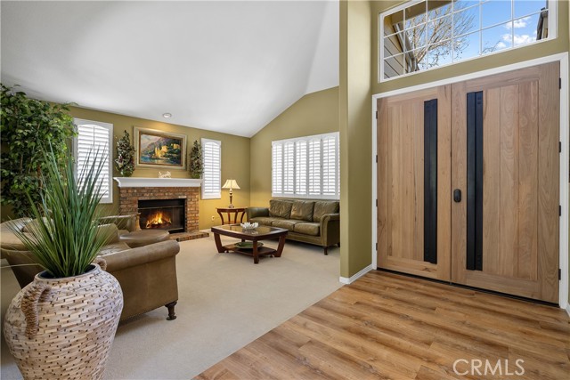 Detail Gallery Image 6 of 44 For 24587 Lola, Newhall,  CA 91321 - 5 Beds | 3 Baths