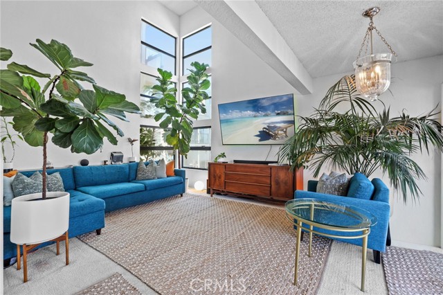 Detail Gallery Image 6 of 57 For 64 59th Pl, Long Beach,  CA 90803 - 4 Beds | 5 Baths