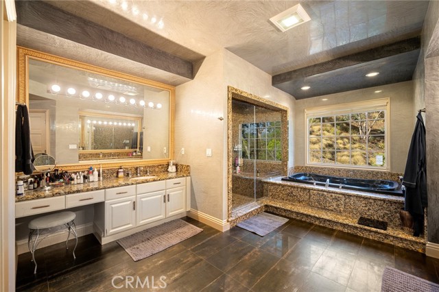 Detail Gallery Image 30 of 50 For 3331 Oakmont View Dr, Glendale,  CA 91208 - 5 Beds | 4/1 Baths