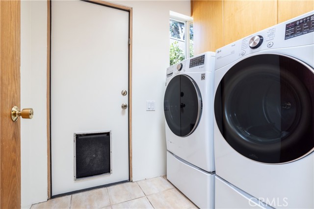 Detail Gallery Image 33 of 44 For 17442 Horace St, Granada Hills,  CA 91344 - 3 Beds | 3 Baths