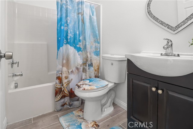 29847 Smugglers Point Drive, Menifee CA: https://media.crmls.org/medias/6b7051ca-9f09-4cd5-b0de-e4f8e8bffe93.jpg