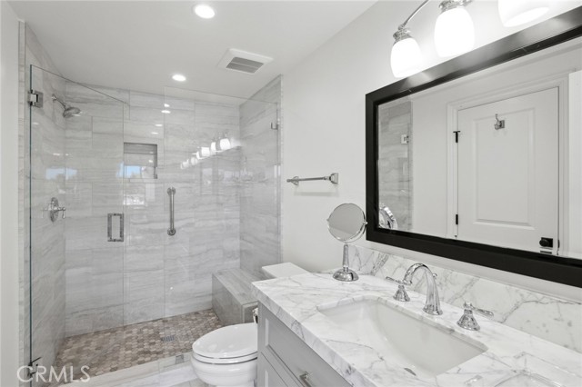 Detail Gallery Image 23 of 37 For 1752 Plaza Del Norte, Newport Beach,  CA 92661 - 4 Beds | 4/1 Baths