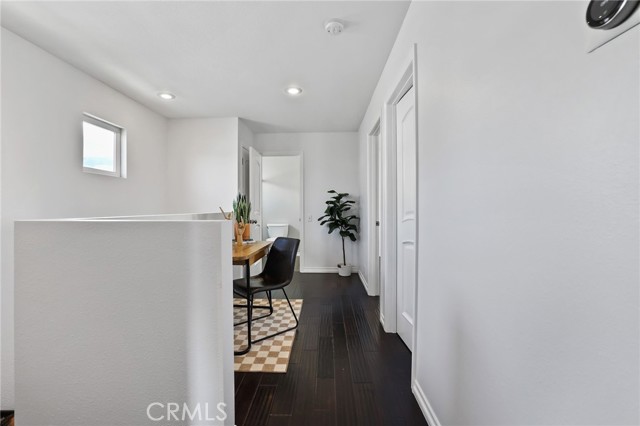 715 Oceanhill Drive, Huntington Beach CA: https://media.crmls.org/medias/6b71790c-02ee-4e23-88d8-5c819b2cc5e7.jpg