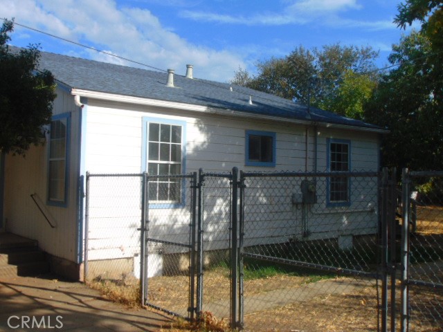 1997 Scott Avenue, Corning CA: https://media.crmls.org/medias/6b717d08-fb7c-4005-b938-6008944a8c4e.jpg