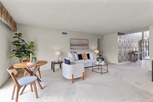 3521 Fern Circle, Seal Beach CA: https://media.crmls.org/medias/6b71c2c3-730d-4760-aabe-d60bae86122a.jpg
