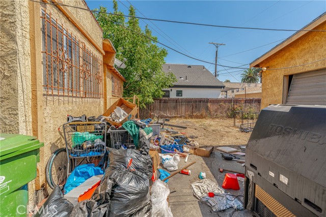 2424 West View Street, Los Angeles, California 90016, 3 Bedrooms Bedrooms, ,1 BathroomBathrooms,Single Family Residence,For Sale,West View,CV24178219