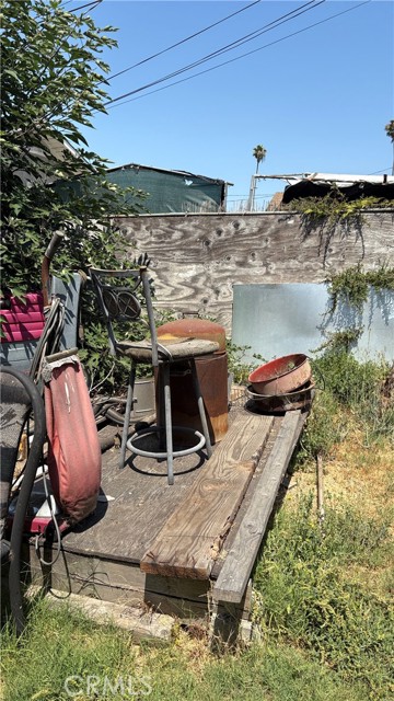132 W 80th Street, Los Angeles CA: https://media.crmls.org/medias/6b72bf90-f742-45f2-9675-18310fc22175.jpg