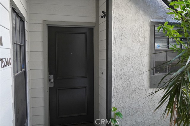 Detail Gallery Image 2 of 16 For 2534 Macarthur Bld #K,  Santa Ana,  CA 92704 - 2 Beds | 2 Baths